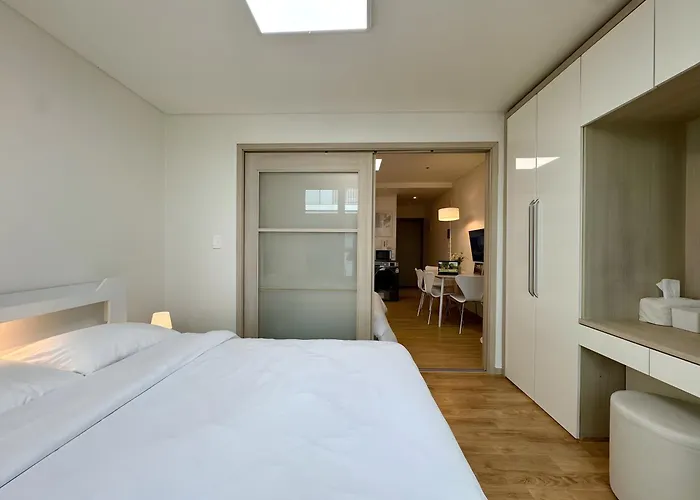 Healing Just 3 Minutes On Foot From Gwanghwamun, Within Walking Distance To Myeongdong, Gyeongbokgung, And Insadong Appart hôtel